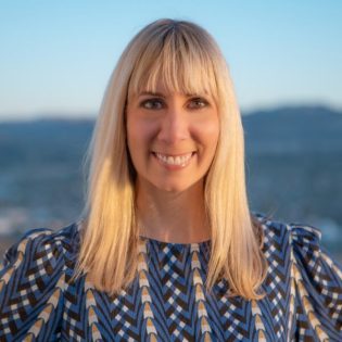 CMW 2023 Speaker: Lisa Zlotnick Bio Picture