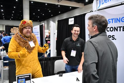 CMW24-Expo-Hall-Networking-9